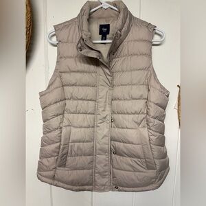Gap vest